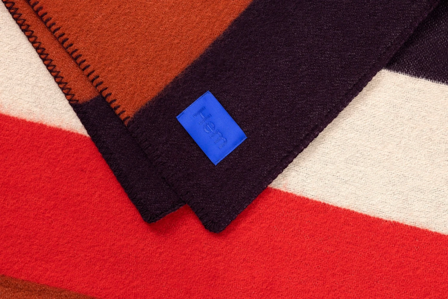 Arthur Arbesser Accessories Block Throw 7 Arthur Arbesser Accessories Block Throw