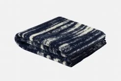 Sabine Marcelis Glitch Throw 17 Sabine Marcelis Glitch Throw