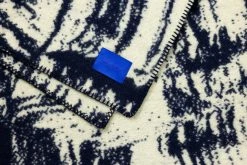 Sabine Marcelis Glitch Throw 18 Sabine Marcelis Glitch Throw