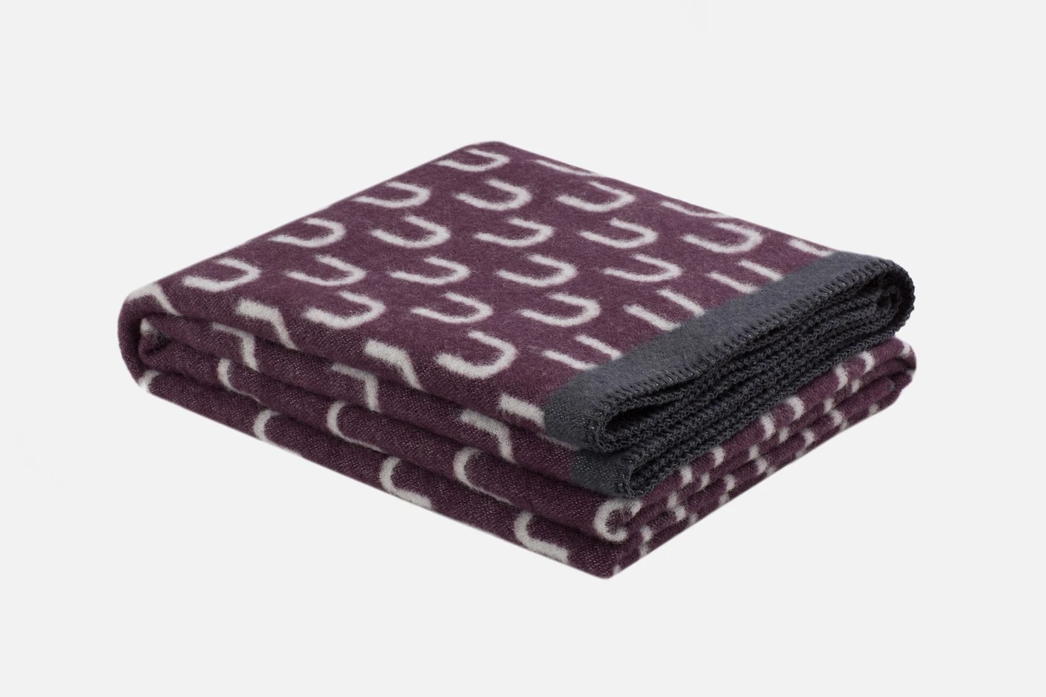 Arthur Arbesser Arch Throw Accessories 22 Arthur Arbesser Arch Throw Accessories