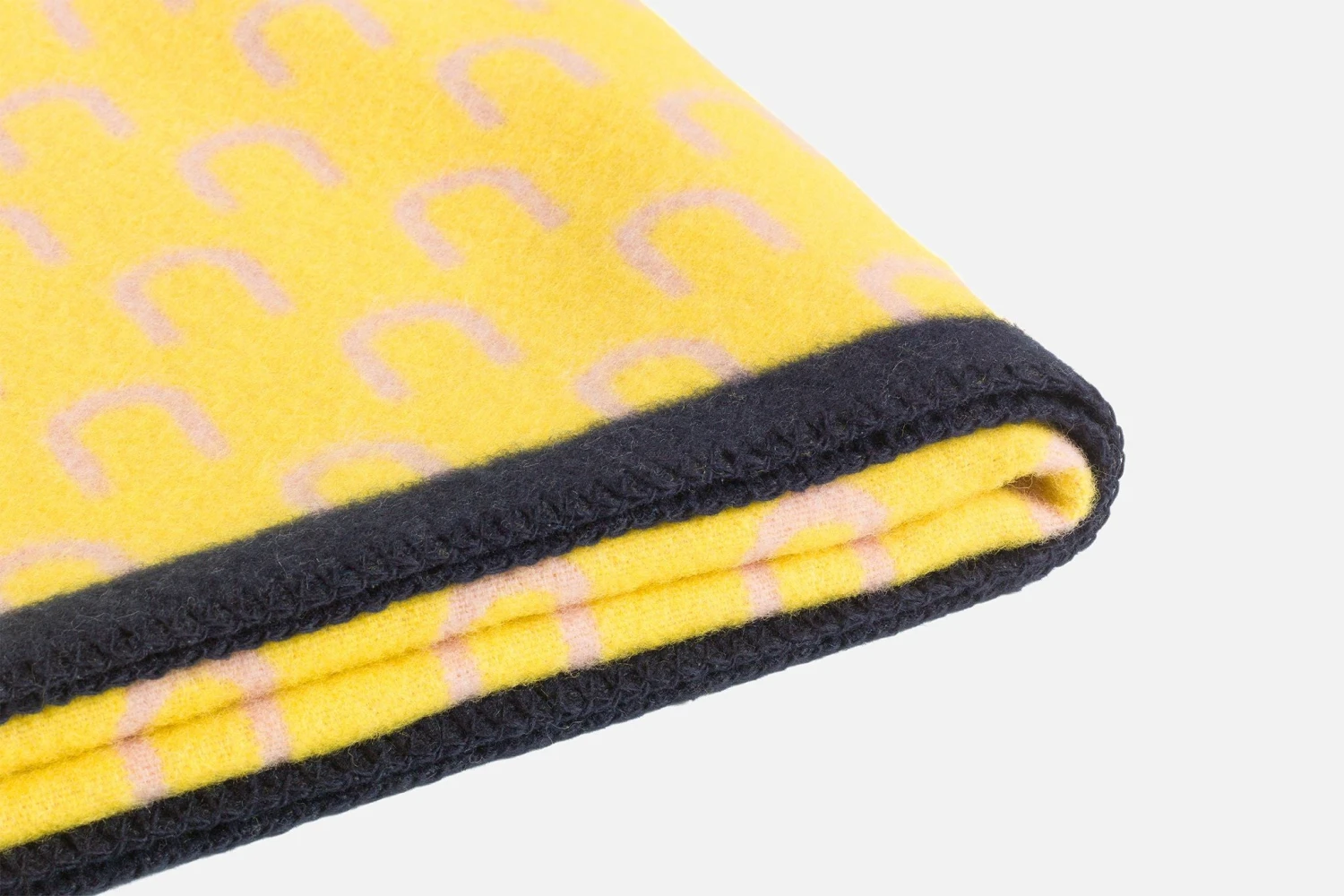 Arthur Arbesser Arch Throw Accessories 20 Arthur Arbesser Arch Throw Accessories