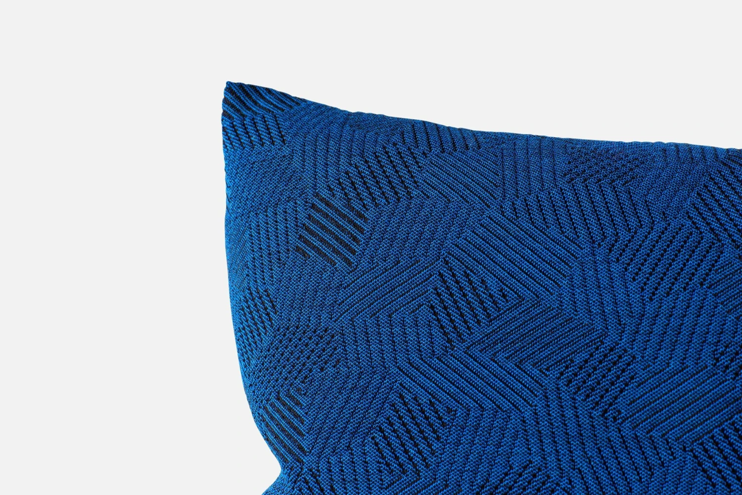 Sylvain Willenz Storm Cushion Medium Accessories 8 Sylvain Willenz Storm Cushion Medium Accessories