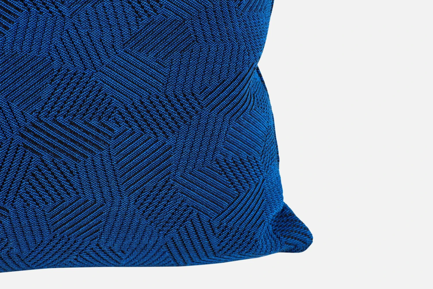 Sylvain Willenz Storm Cushion Medium Accessories 9 Sylvain Willenz Storm Cushion Medium Accessories